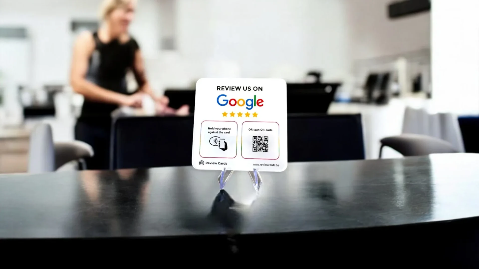 Google Review Card in gebruik bij een bedrijf